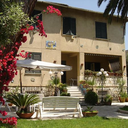 B&B Villa Fantasia Gaeta Zewnętrze zdjęcie